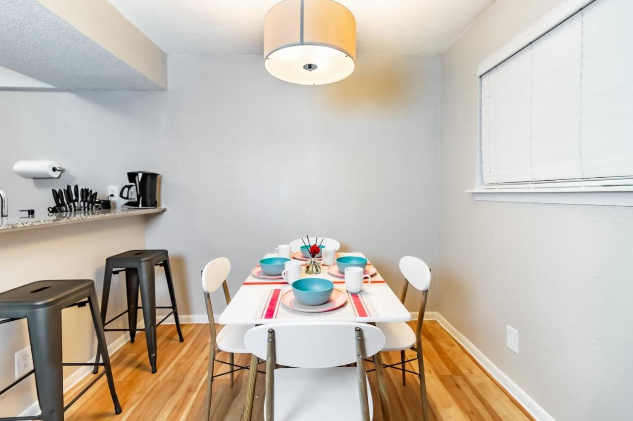 Efficiency 2Br King Bed Suites Next To Downtown Austin Esterno foto
