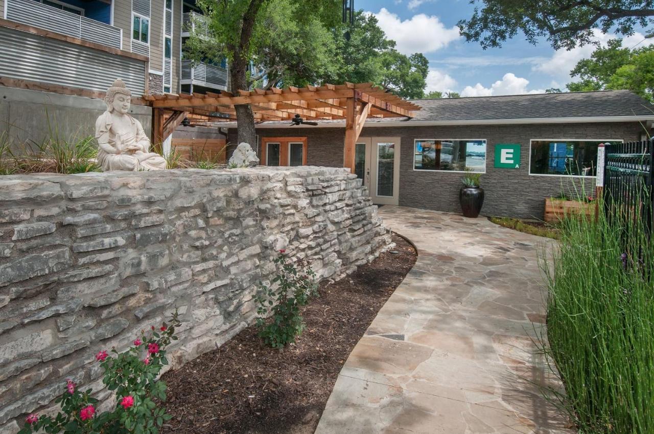 Efficiency 2Br King Bed Suites Next To Downtown Austin Esterno foto