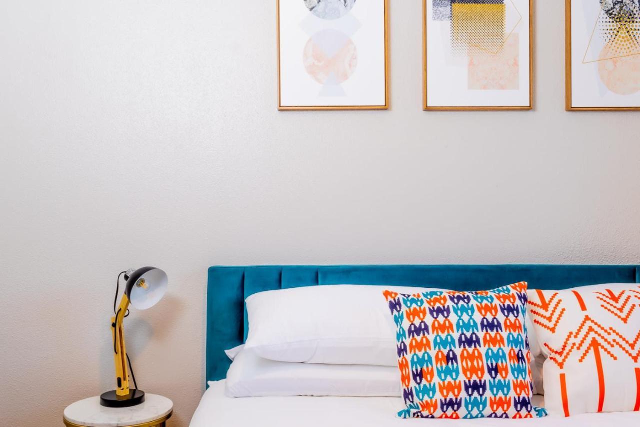 Efficiency 2Br King Bed Suites Next To Downtown Austin Esterno foto
